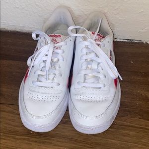 Men’s Size 8 Reebok’s